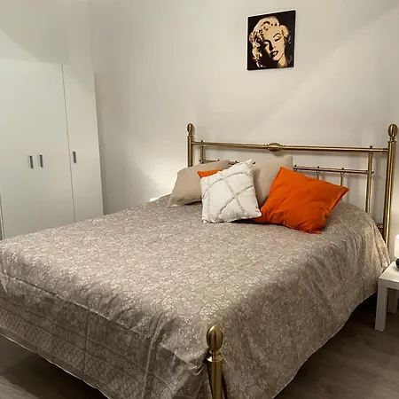 Aparthouse Torri Apartmán